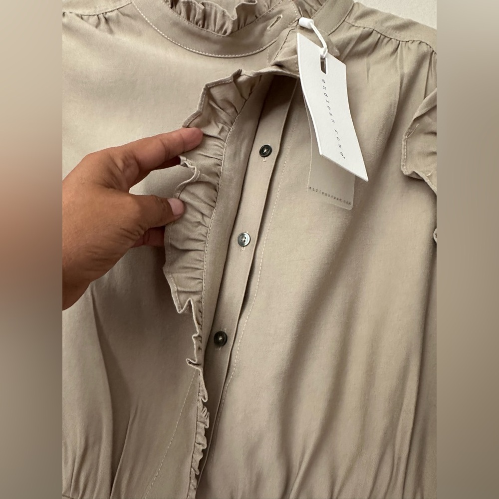 NWT ENDLESS ROSE OLIVE GREEN ROMPER 
SIZE M - Picture 3 of 5